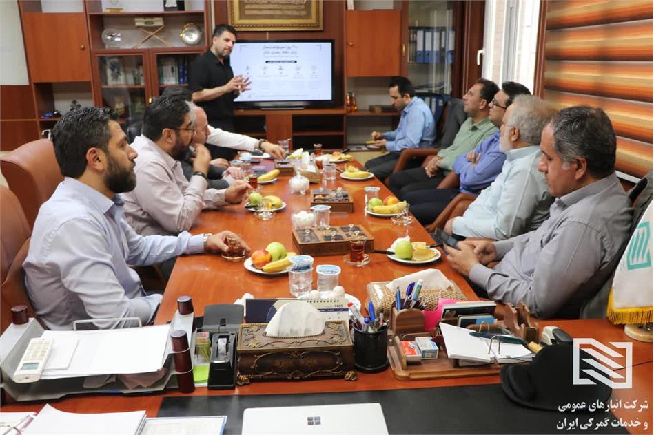 نشست مشترک هیئت‌مدیره شرکت انبارهای عمومی و خدمات گمرکی ایران با هیئت‌مدیره شرکت انبارهای عمومی و خدمات گمرکی امام خمینی(ره)