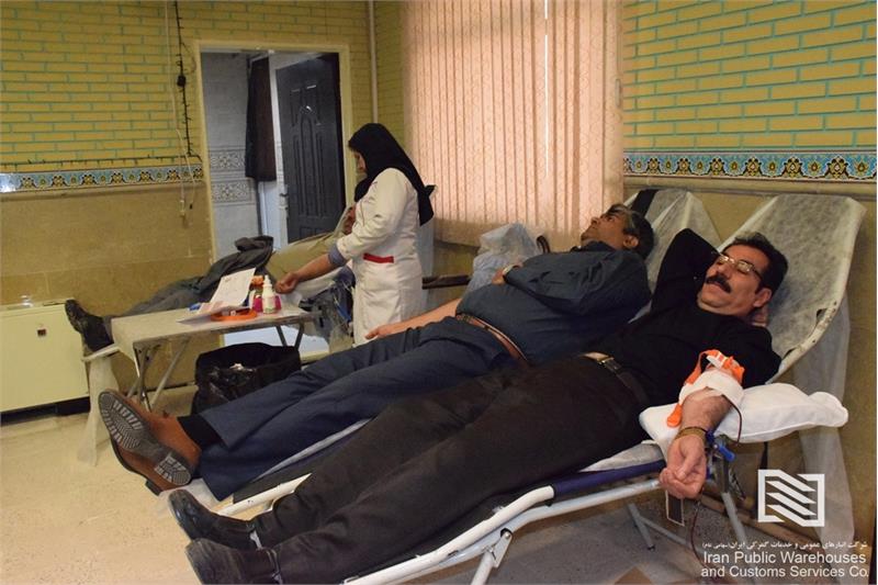 اهدای خون کارکنان شرکت انبارهای عمومی و خدمات گمرکی تهران