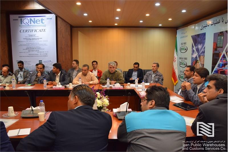 سمینار «آشنایی با عملیات کانتینری» در شرکت انبارهای عمومی و خدمات گمرکی تهران برگزار شد